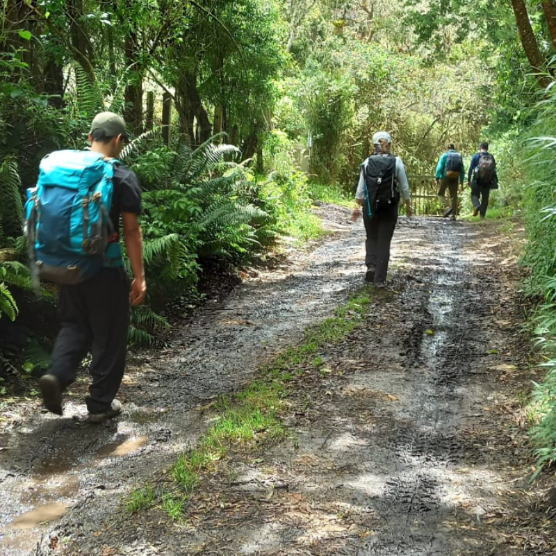 en la montaña con Viajes Aventour