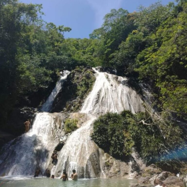 caminata-a-las-5-maravillas-del-tolima-2