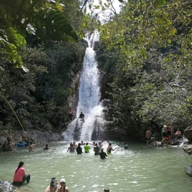 caminata-a-las-5-maravillas-del-tolima-1