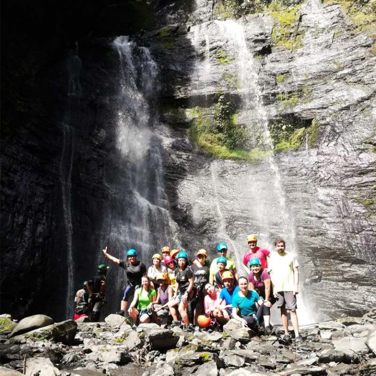 caminata-a-la-cascada-el-escobo-11