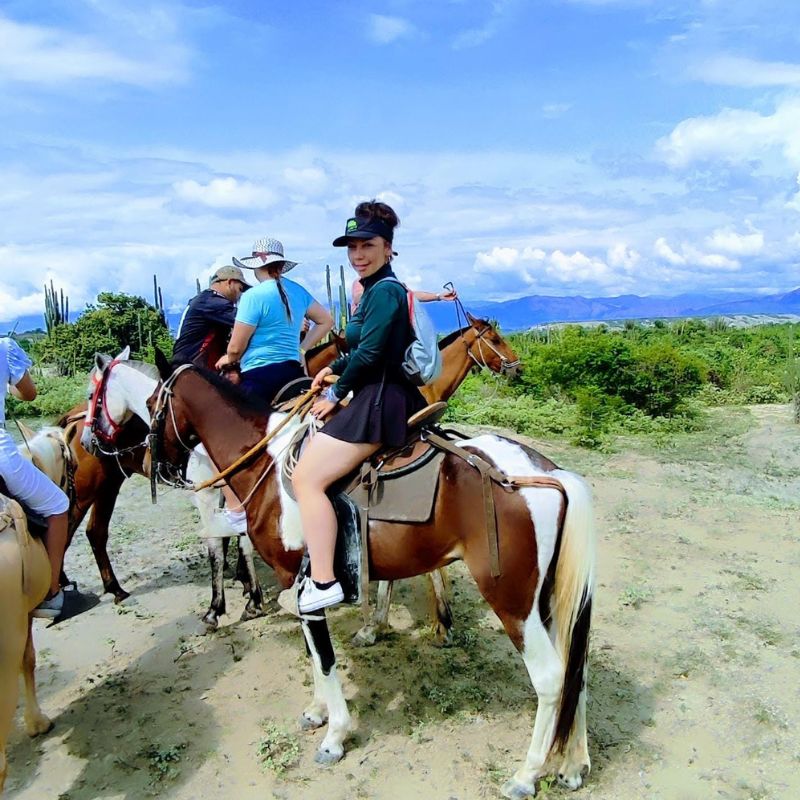 pasadia-en-el-desierto-cabalgata-5