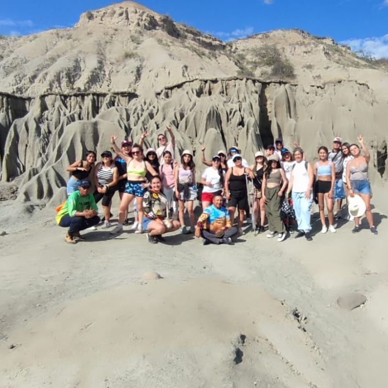 pasadia-en-el-desierto-gris-1