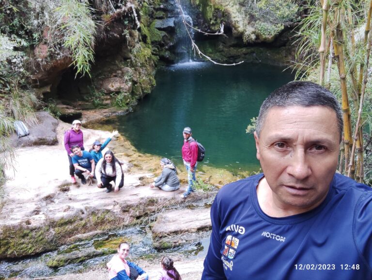 paramo-de-guacheneque-donde-nace-el-rio-bogota-y-siembra-de-arbol